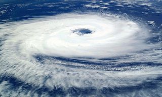 insurance, Swiss Re, cyclone Debbie, damages