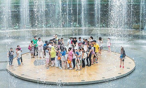 Fountain of Wealth, Singapore (Picture: Shutterstock)