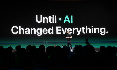 Nowa Zhu, Group CEO & Co-Founder of Longbridge Group unveils their latest AI Products. (Image: Courtesy)