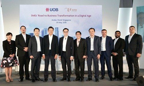Catherine Chong, Director, SMEs Go Digital, IMDA;  Robert Tay, Cluster Director, Modern Services Cluster, IMDA;  Lawrence Loh, Head of Group Business Banking, UOB;  Ng Chee Meng, NTUC Secretary General;  Mervyn Koh, Country Head of Business Banking Singapore, UOB;  Yeo Guat Kwang, Assistant Director-General, NTUC;  with UOB’s technology partners at the SMEs’ Road to Business Transformation in a Digital Age event.