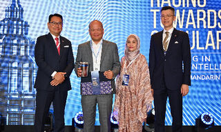 Khairi Shahrin Arief Baki, CEO of CGS MY; Tan Sri Shahril Ridza Ridzuan, Chairman of Axiata Group and Independent Non-Executive Director at CGS MY; Azizah Mohd Yatim, former CEO of CGS MY; and Alan Inn Wei Loon, Country Head of CGS MY.