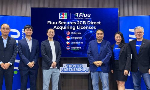 From left: Daniel Han (JCB International Asia Pacific Pte Ltd, Malaysia Branch), Kenta Yanase (JCB International Asia Pacific Pte. Ltd., Malaysia Branch), Shimpei Yamaguchi (JCB International Asia Pacific Pte. Ltd.), Eng Sheng Guan (Fiuu), Jacqueline Lim (Fiuu) and Oon Wee Keong (Fiuu). (Image: Courtesy)