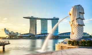 Singapore ranked as Asia’s highest-performing financial centre in BCG’s Intelligent Cities Index 2026, while Hong Kong placed significantly lower. (Image: Shutterstock)