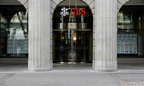 UBS, IT