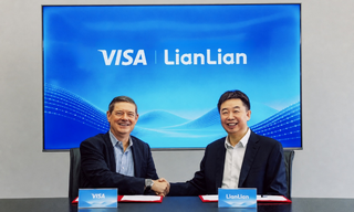 Darren Parslow, Global Head, Visa Commercial Solutions, Visa (left), and Zhang Zhengyu, Founder, Chairman of the Board and CEO, Lianlian DigiTech. (Image: Courtesy)