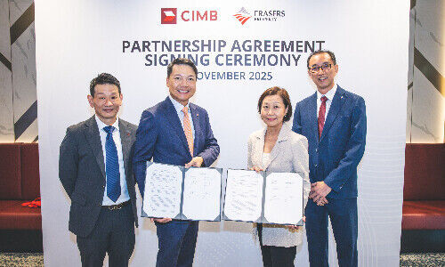 Benjamin Tan, CIMB Singapore; Lawrence Loh, CIMB Group; Soon Su Lin, and Adrian Tan, Frasers Property Singapore (Image: CIMB)Benjamin Tan, CIMB Singapore; Lawrence Loh, CIMB Group; Soon Su Lin, and Adrian Tan, Frasers Property Singapore (Image: CIMB)