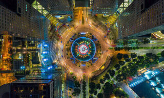 Fountain of Wealth at Suntec City in Singapore at night (Image: Shutterstock)