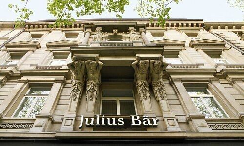 Julius Baer, davy