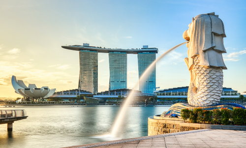 Singapore ranked as Asia’s highest-performing financial centre in BCG’s Intelligent Cities Index 2026, while Hong Kong placed significantly lower. (Image: Shutterstock)