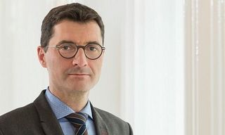 Joerg Gasser, Swiss bankers