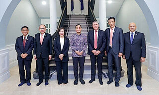 Gathering of OCBC senior leaders, including group CEO Helen Wong (left of center), and Johor chief minster Onn Hafiz bin Ghazi (center) (Image: OCBC)