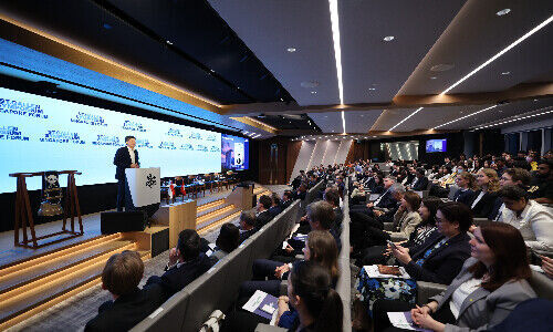 Ng Chee Meng speaking at the St Gallen Symposium Singapore Forum (Image: NTUC) 