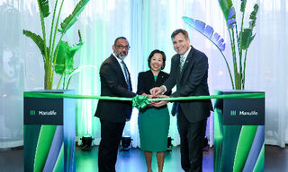 Taru Singhal, Jean Wong, and Mark Bensman, (from left, image: Manulife in Dubai)