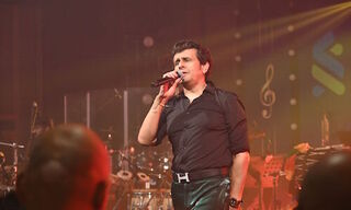 Standard Chartered celebrates Deepavali with a client event featuring renowned Hindi playback singer Sonu Nigam (Image: Handout)