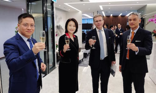 Nick Xiao, CEO Hywin International, Dian Wang, CEO Hywin Wealth, Bruno Morel, CEO Asia VP Bank, Julian Lim, Head of Legal & Compliance Hywin International